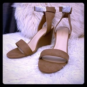 New wedge sandals